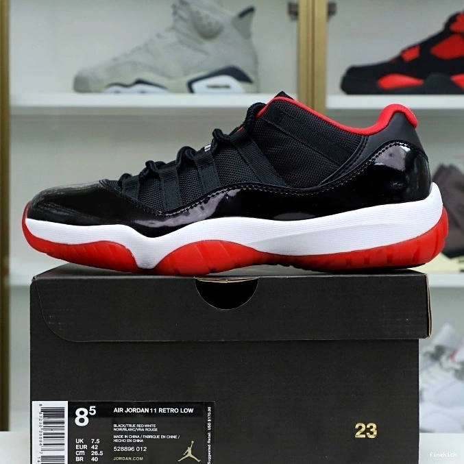 RETRO JORDAN AIR LOW 11 BRED 1225